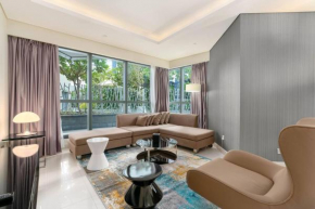 White Sage - Glamorous & Spacious 2BR at DAMAC Paramount Towers